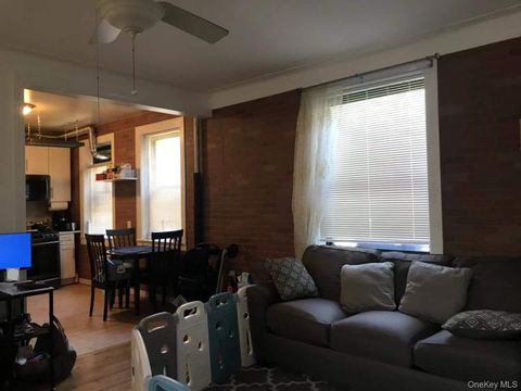 61-40 Saunders Street C5 Rego Park NY 11374