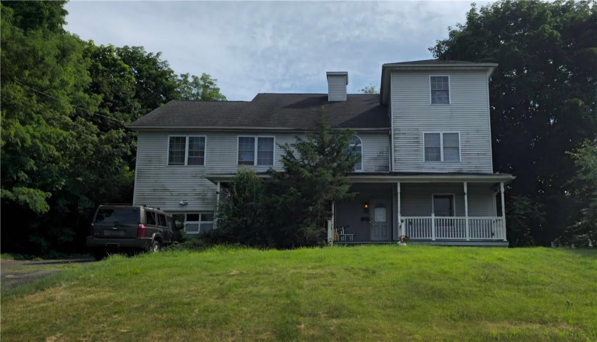 Property for Sale at Tammany Street, Kingston, New York - Bedrooms: 5 
Bathrooms: 3 
Rooms: 11  - $549,900