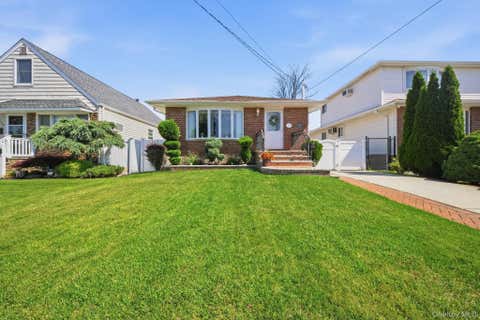 Homes For Sale - 3615 Tonopah Street<br/> Nassau County, Seaford, NY 11783