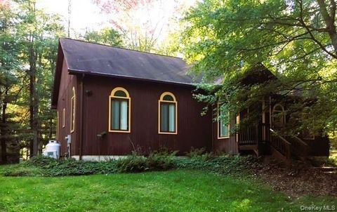 Photo of 41 W Delaware Place, Smallwood, NY 12778 (MLS # 968335)