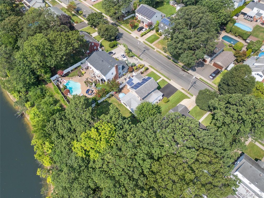 Photo of 1850 Lenox Avenue, East Meadow, NY 11554 (MLS # 1000899)