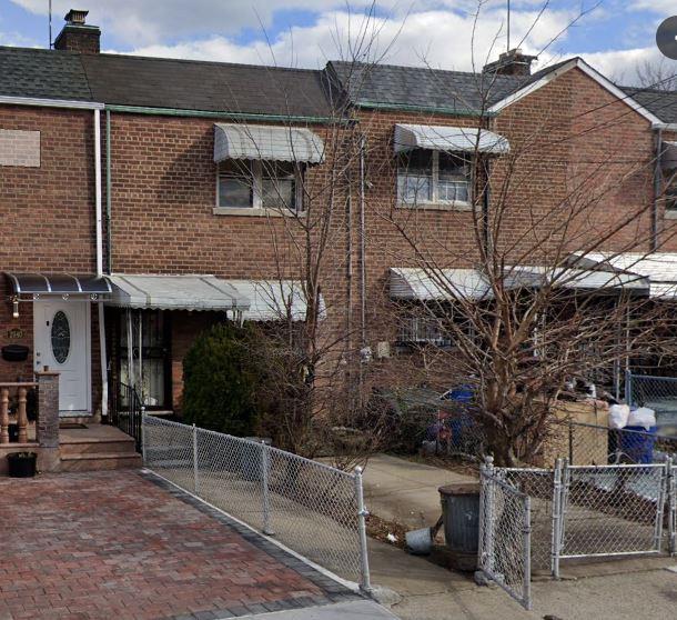 Property for Sale at Bouck Avenue, Bronx, New York - Bedrooms: 2 
Bathrooms: 1 
Rooms: 5  - $399,000