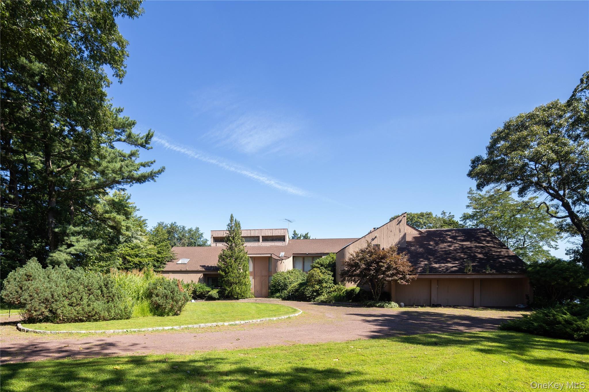 7 Lighthouse Point