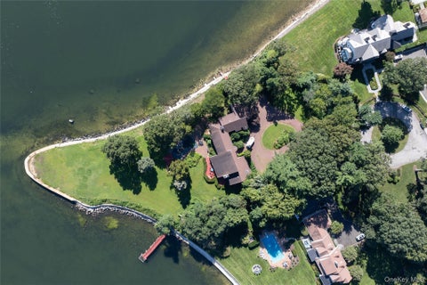 Photo of 7 Lighthouse Point, Lloyd Harbor, NY 11743 (MLS # 1048150)