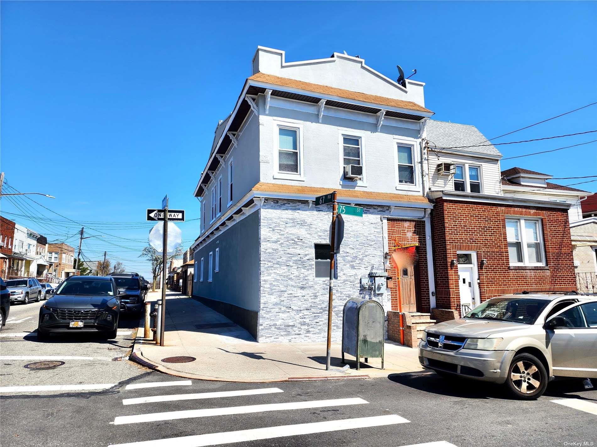 Property for Sale at 75th Street, Middle Village, Queens, NY - Bedrooms: 6 
Bathrooms: 4  - $1,299,995