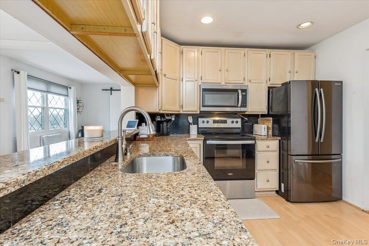 570 Sierra Vista Lane 570