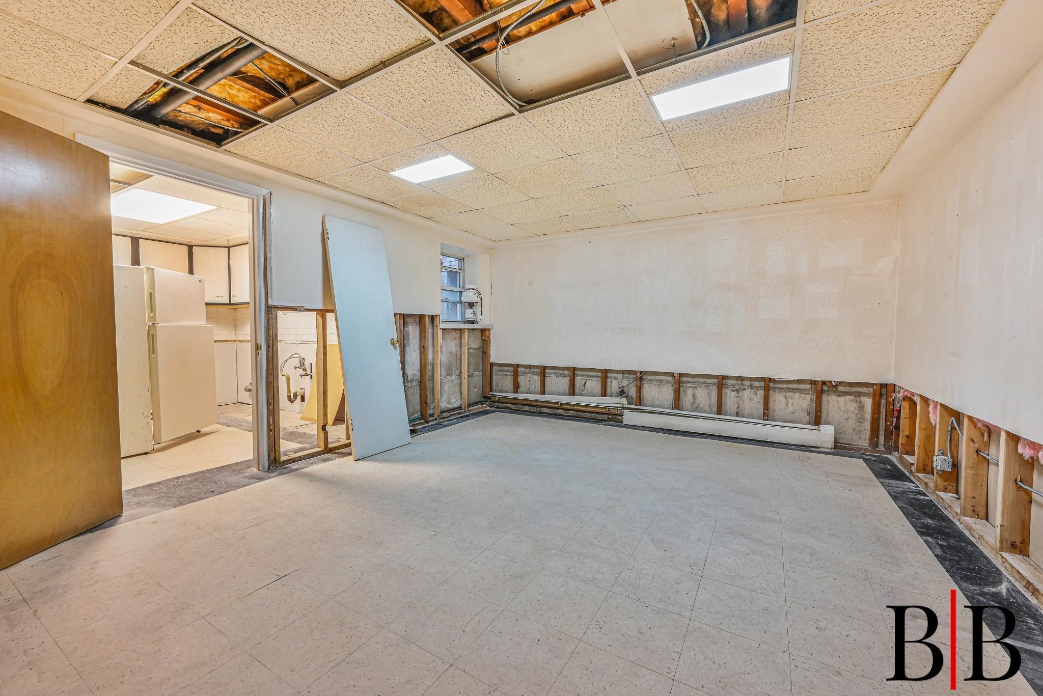 2076 E 63 Street, Brooklyn, New York image 21