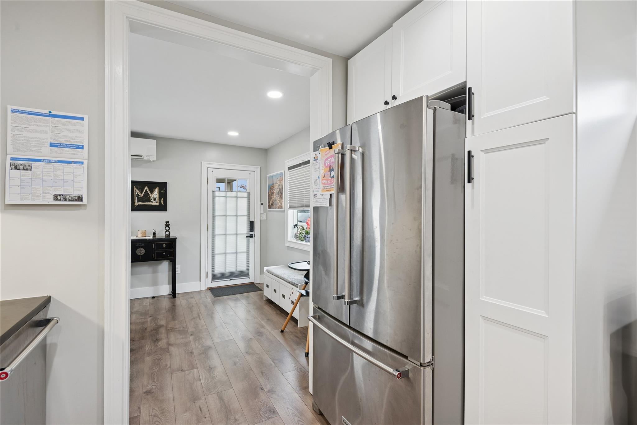 34 Chase Lane, Levittown, New York image 20