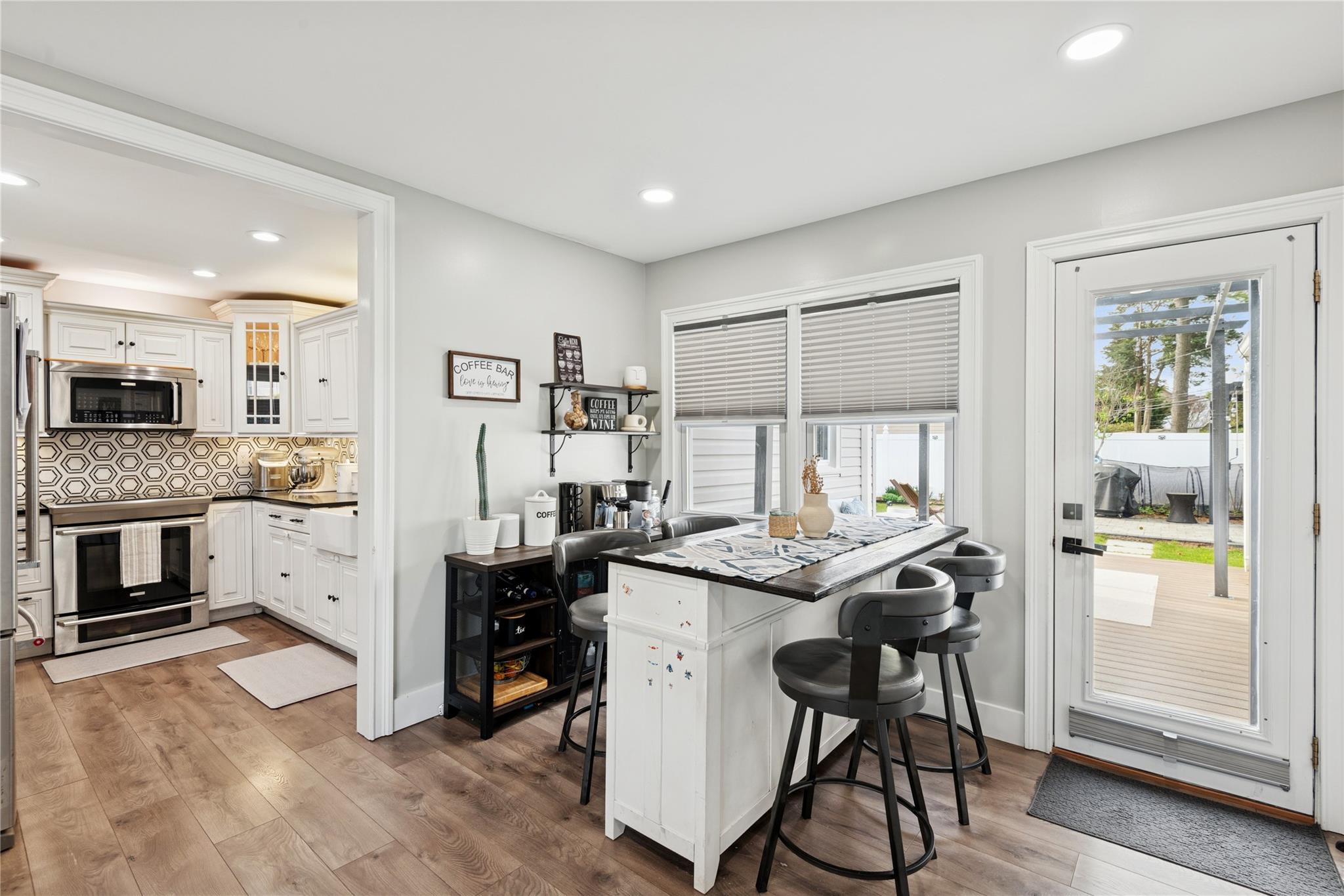 34 Chase Lane, Levittown, New York image 22