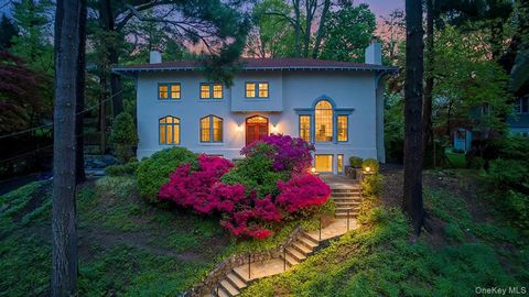 Homes For Sale - 30 Southlawn Avenue<br/> Dobbs Ferry, NY 10522