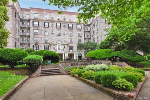 Photo of 30-15 Hobart Street #4D, Woodside, NY 11377 (MLS # 1024910)