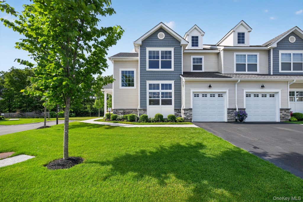 Photo of 104 Ari Lane, Center Moriches, NY 11934 (MLS # 1015232)