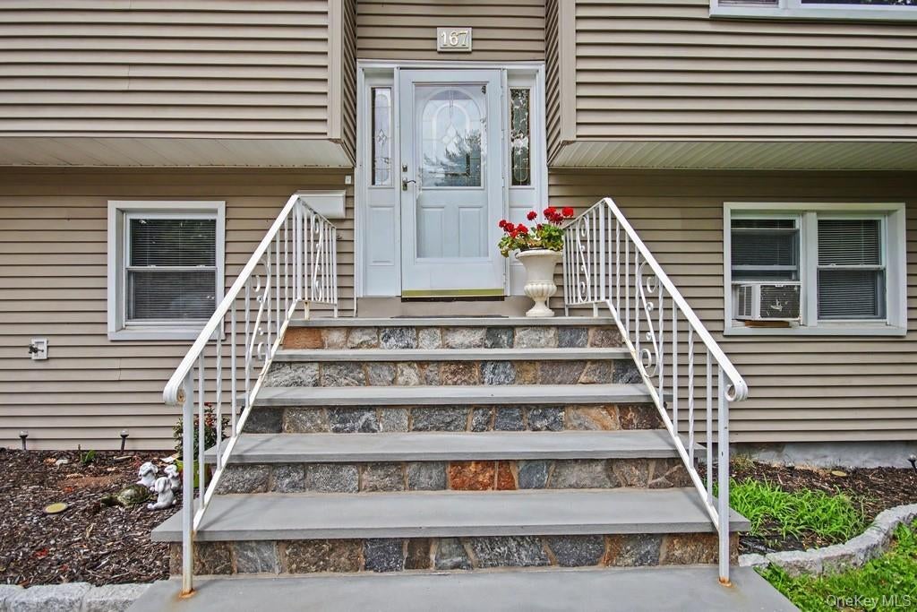 Photo of 167 Kings Ferry Road, Buchanan, NY 10511 (MLS # 1042614)
