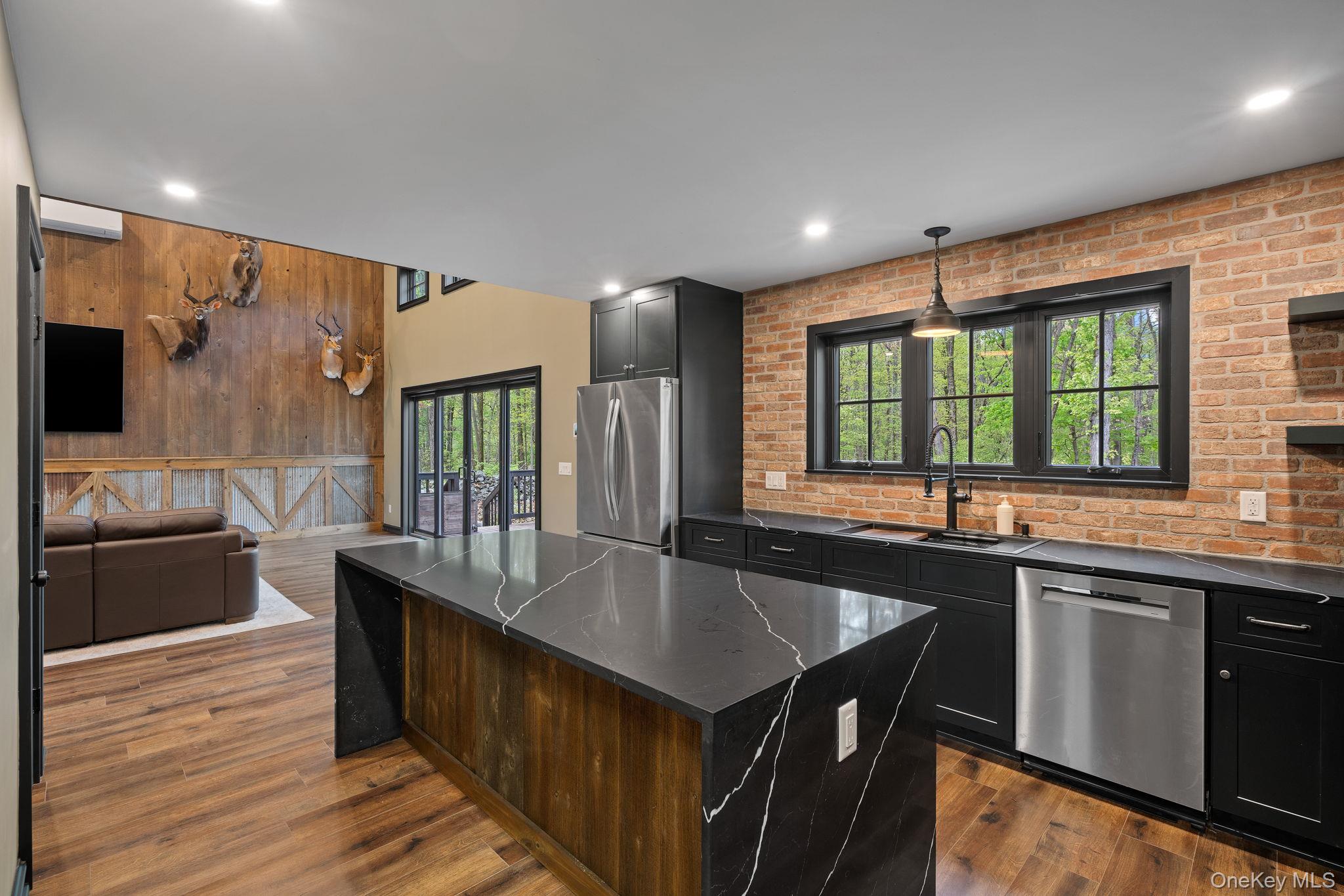 660 S Plank Road