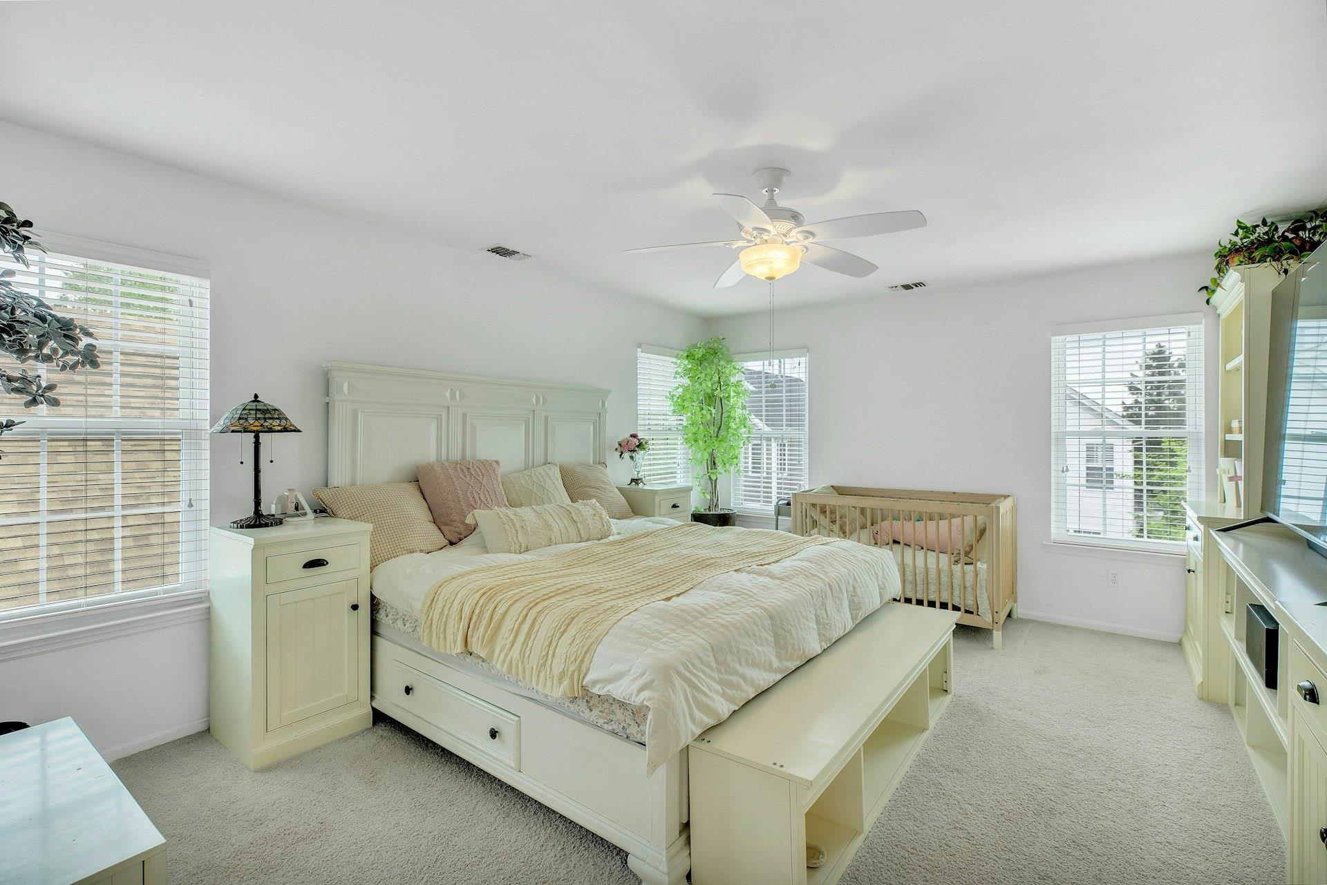 7 Marisa Drive, Middle Island, New York image 16