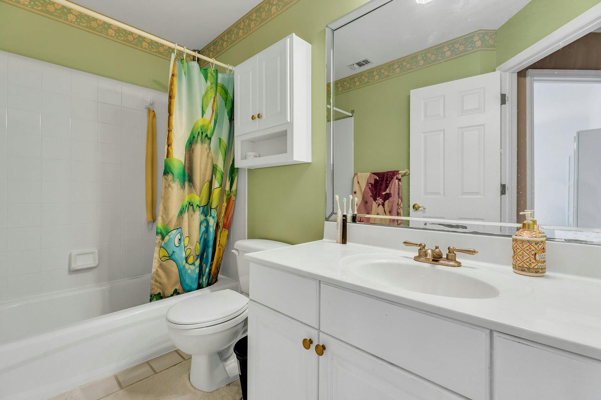 7 Marisa Drive, Middle Island, New York image 22
