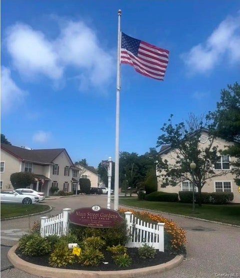 Apartment For Rent - 18 Garden Way<br/> East Islip, NY 11730