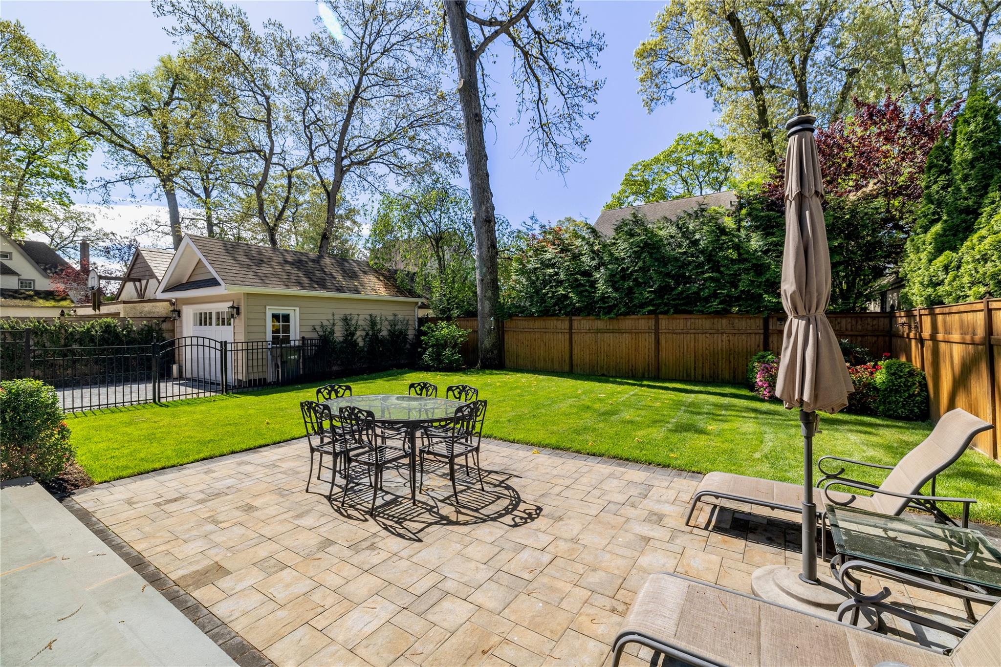 30 Richmond Road, Rockville Centre, New York image 38