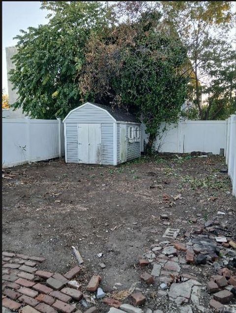 12 Max Avenue Hicksville NY 11801