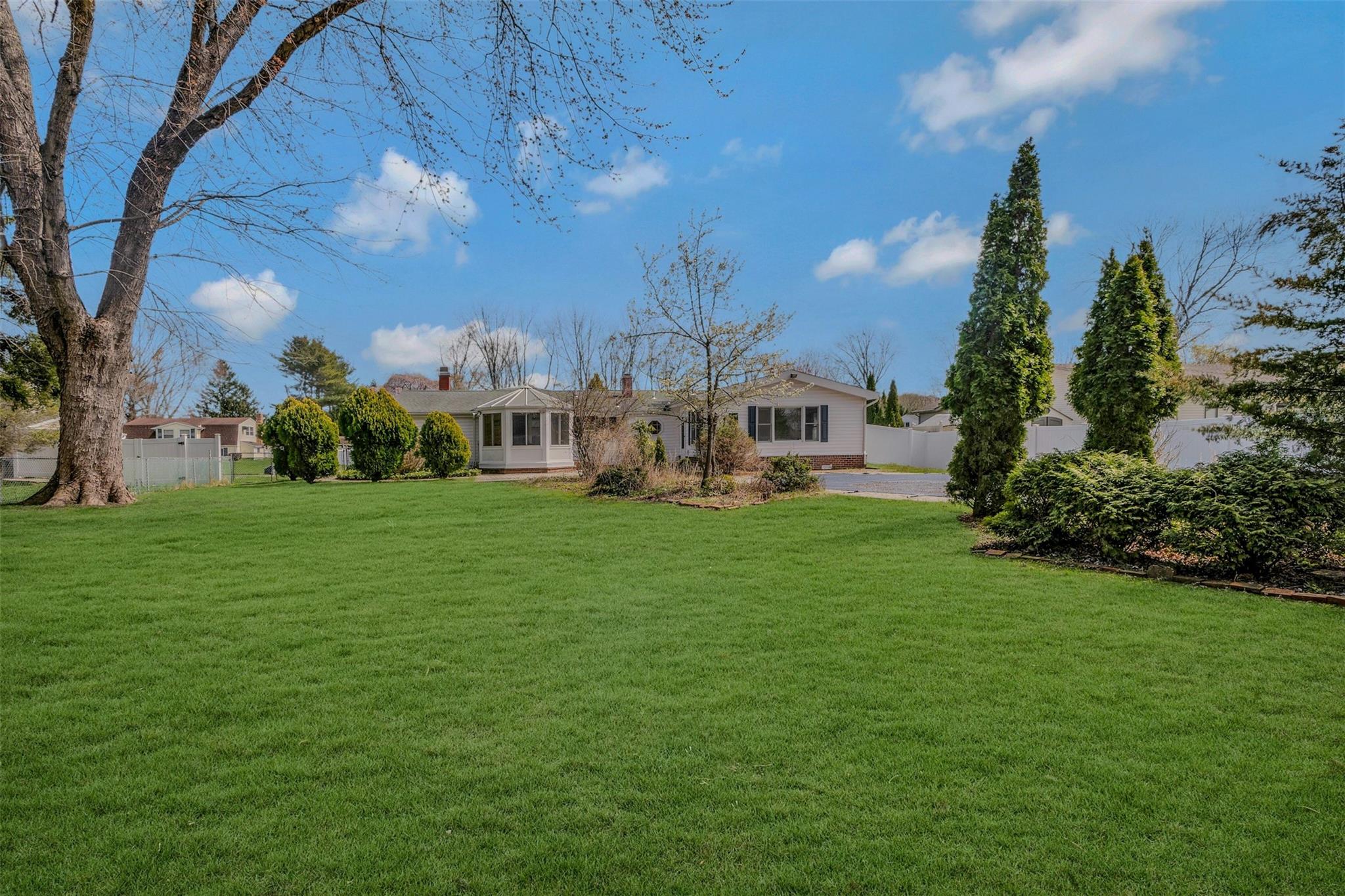 12 College Drive, Stony Brook, New York image 33