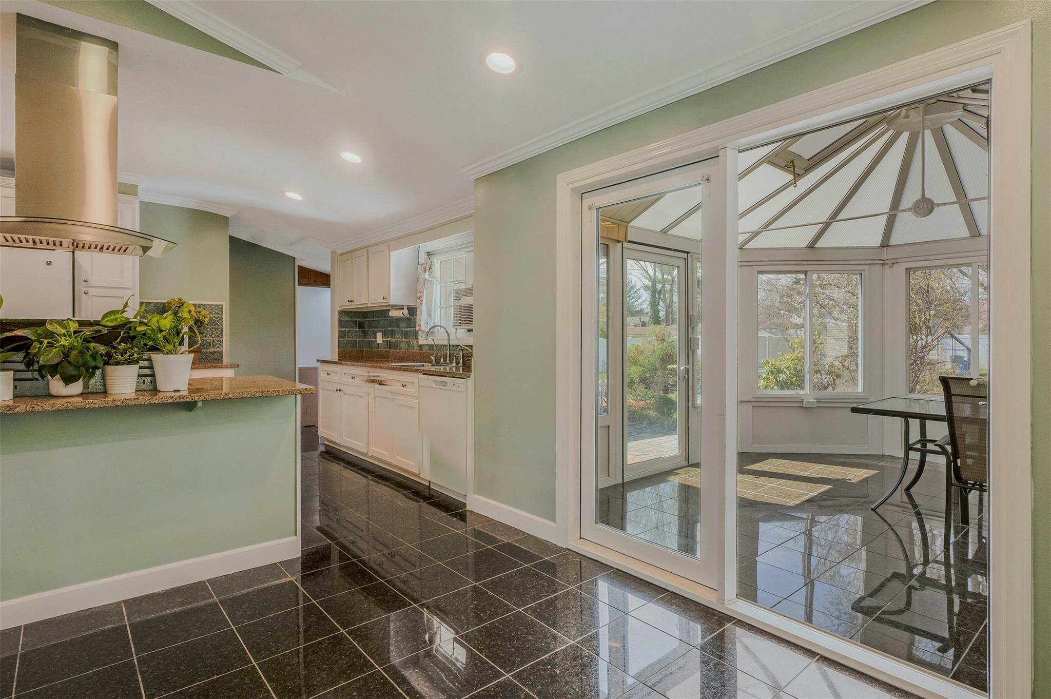 12 College Drive, Stony Brook, New York image 6