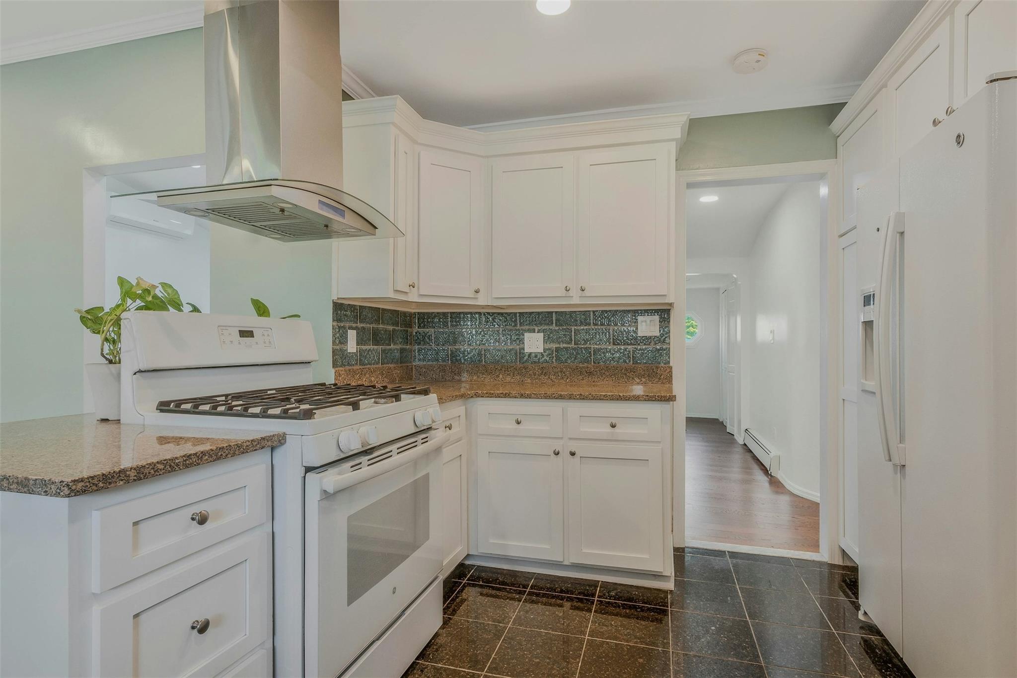 12 College Drive, Stony Brook, New York image 8