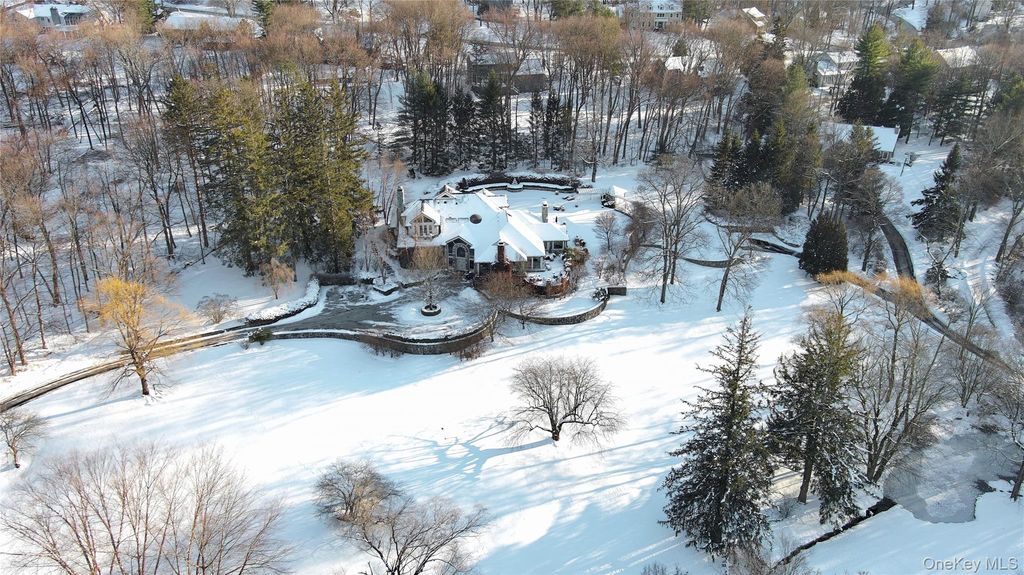 Photo of 150 Old Farm Road N, Chappaqua, NY 10514 (MLS # 950756)