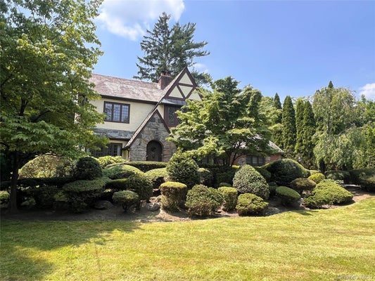 46 FENIMORE RD, SCARSDALE, NY 10583 - Image b07282f5ce08f244cca7e5e1a08efdbb/1929650164