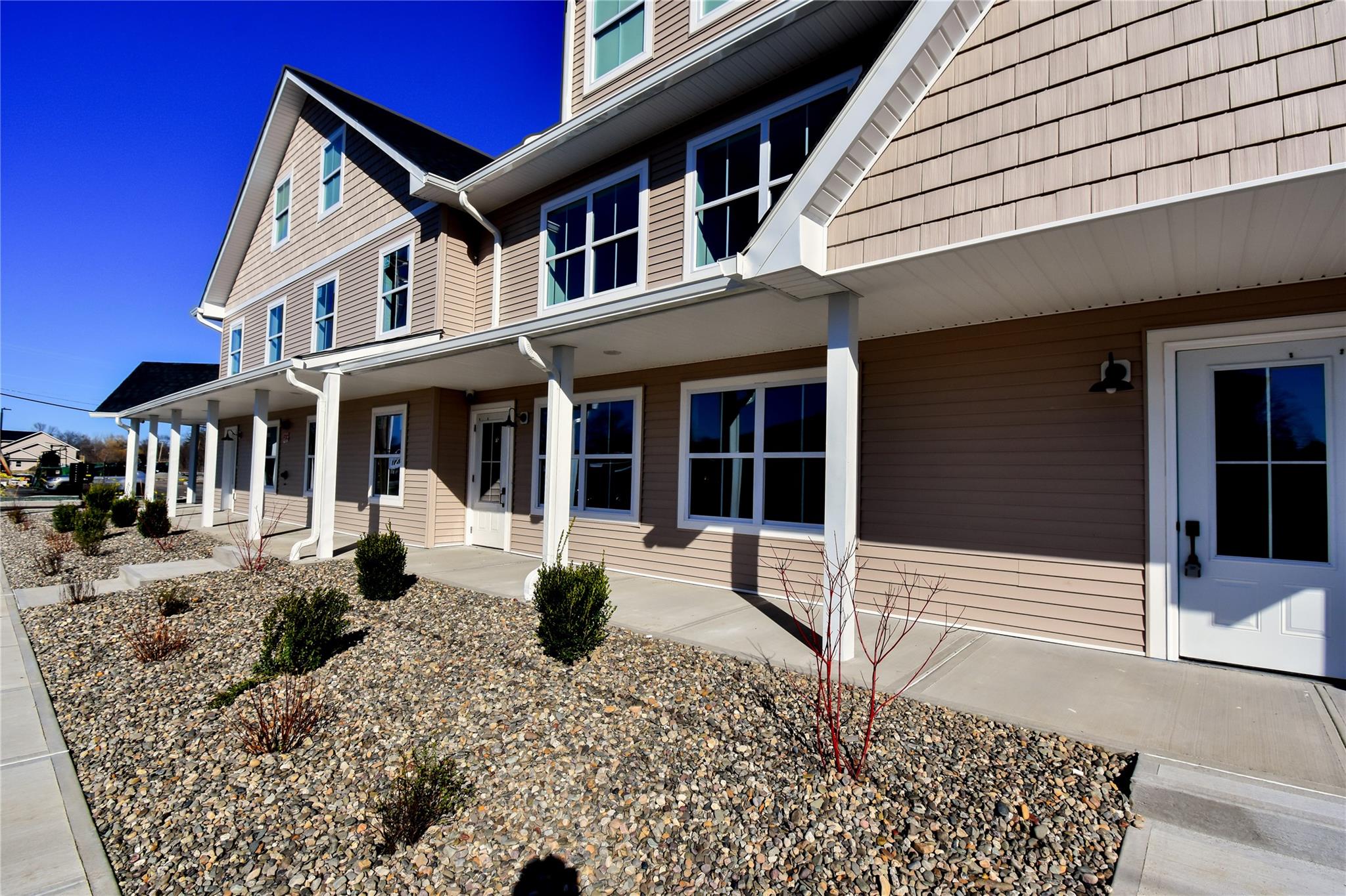 Rental Property at Park Avenue 10B, Wallkill, New York - Bedrooms: 2 
Bathrooms: 2 
Rooms: 6  - $2,500 MO.