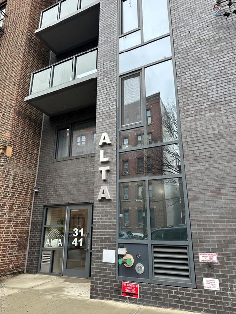 Condo For Sale - 3141 29th Street #5B<br/> Astoria, NY 11106