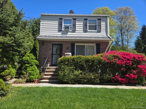 Homes For Sale - 30 Greenvale Circle<br/> Westchester County, White Plains, NY 10607