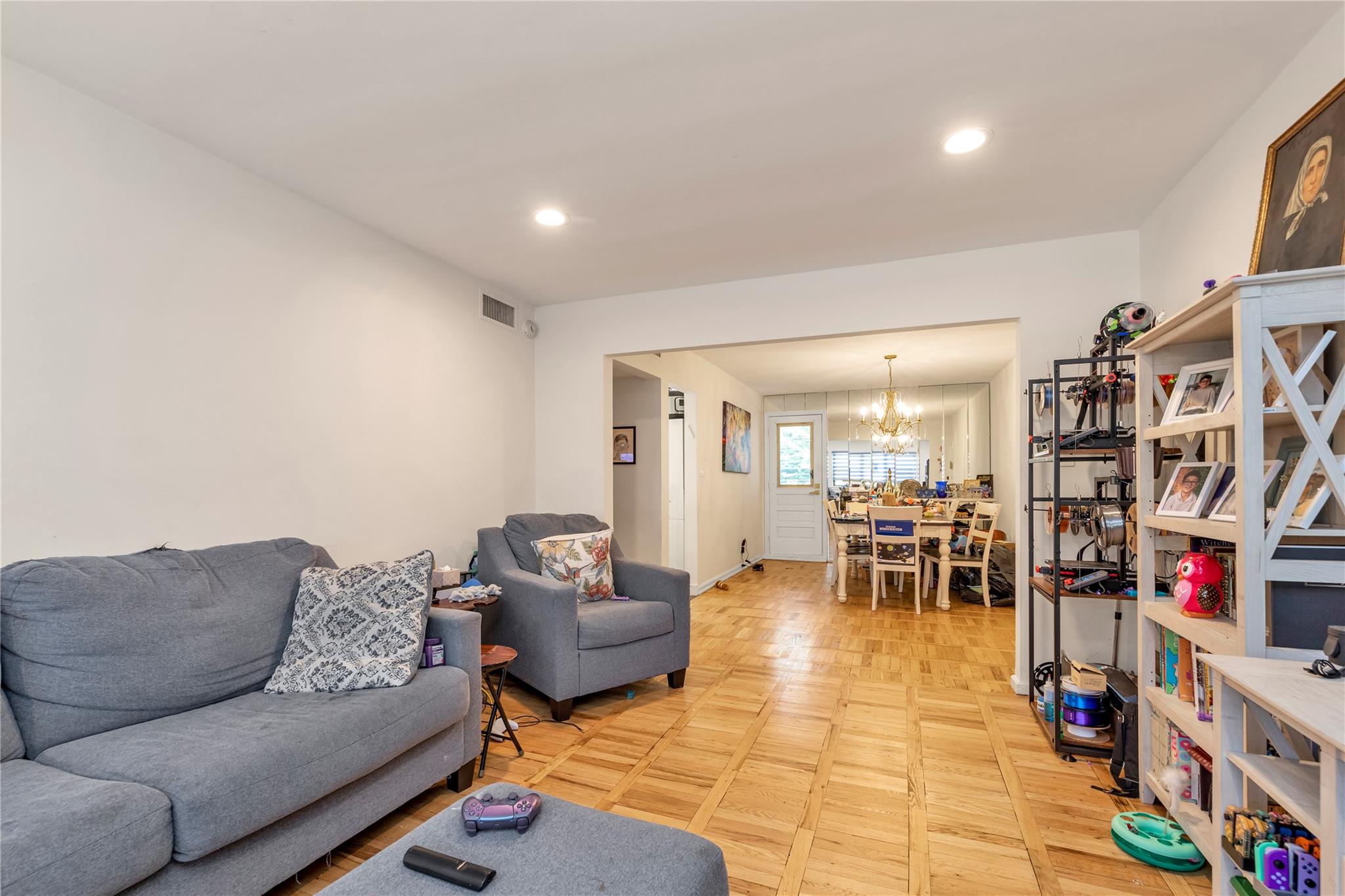 1203 E Broadway #G11, Hewlett, New York image 3