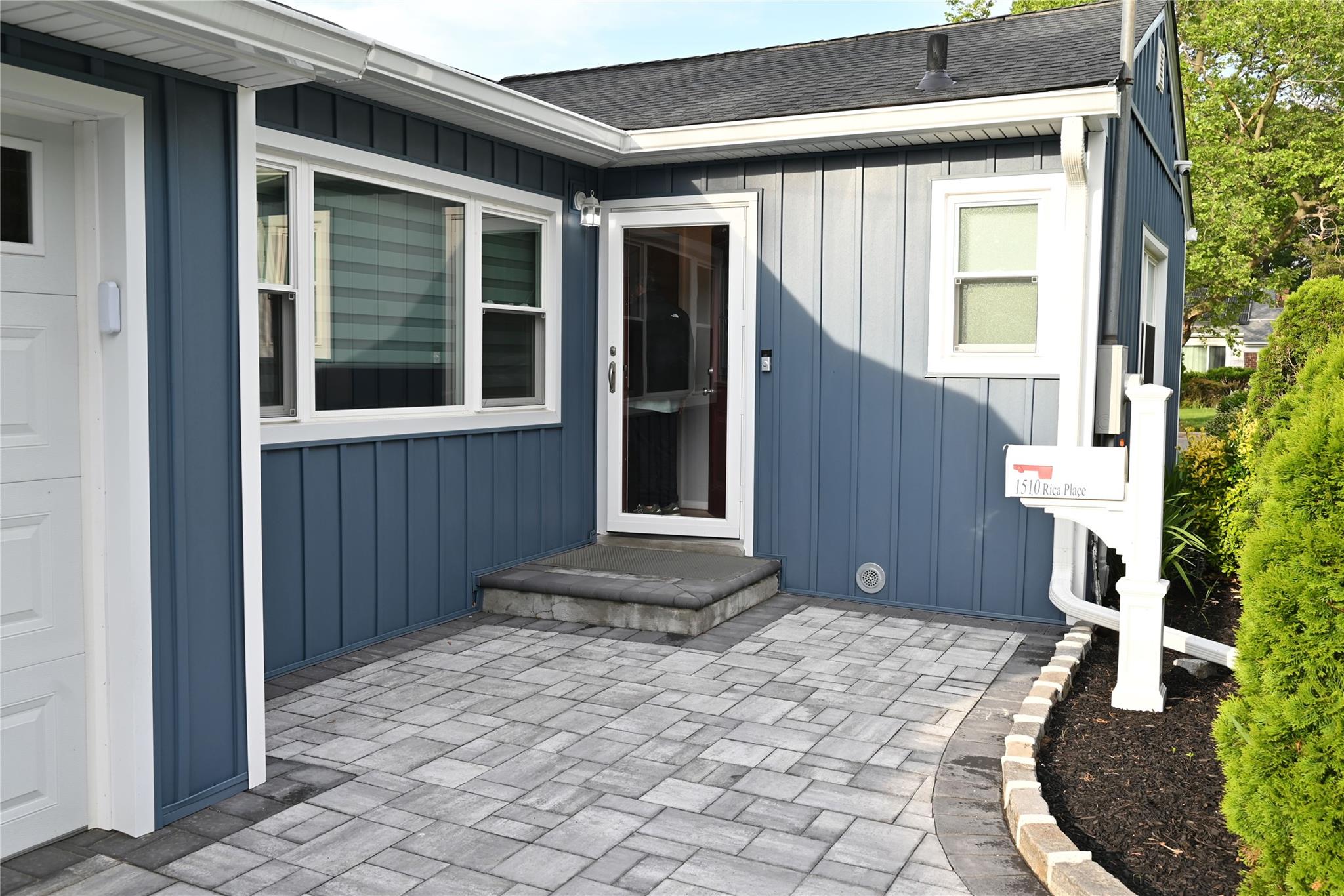 1510 Rica Place, Valley Stream, New York image 3