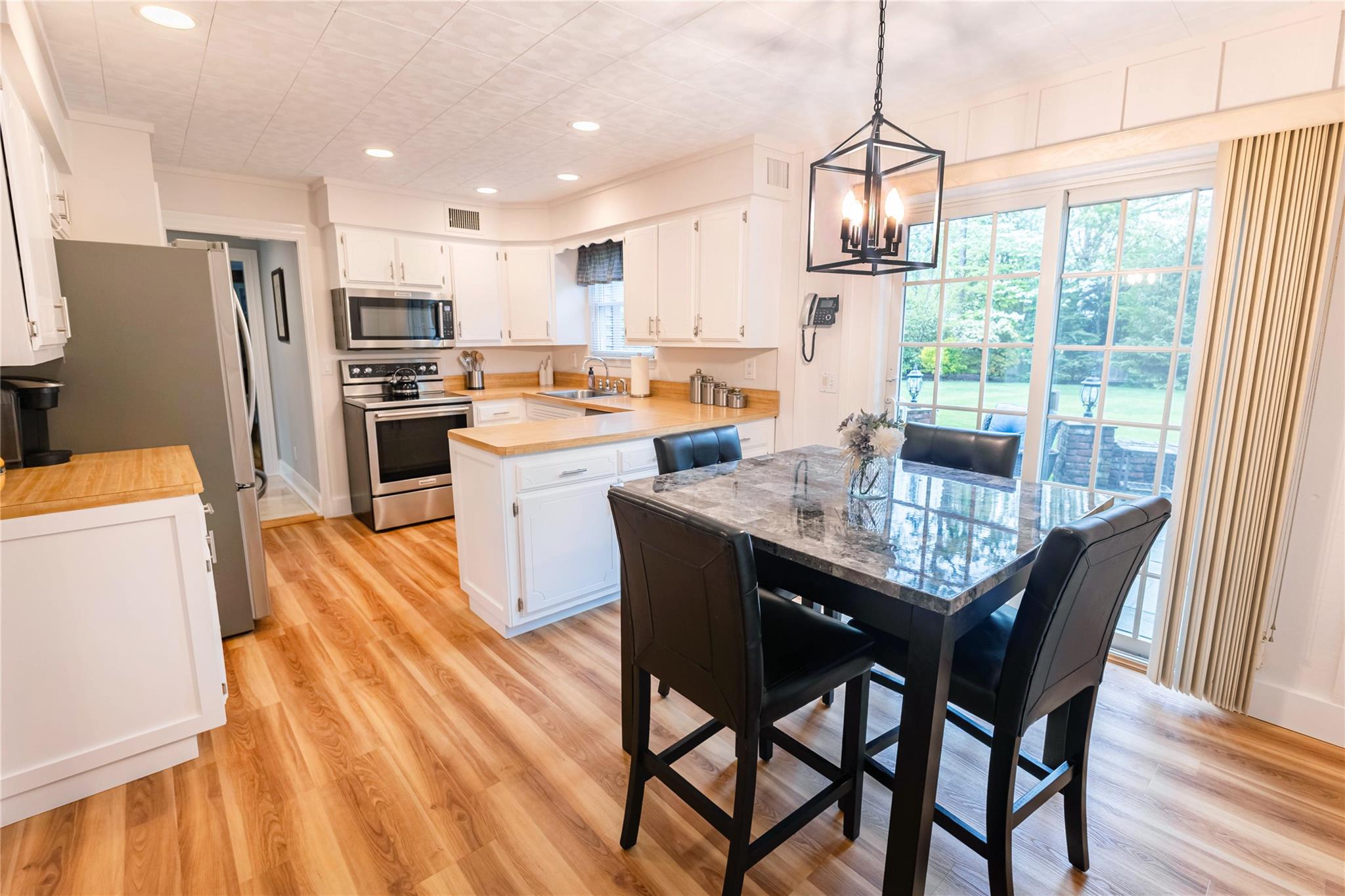 7 Jacqueline Court, Port Jefferson Station, New York image 10