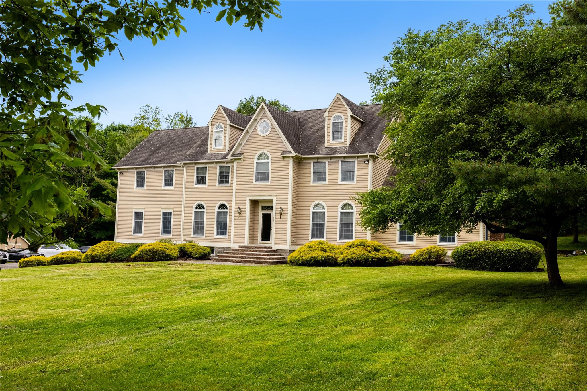219 Maple Avenue