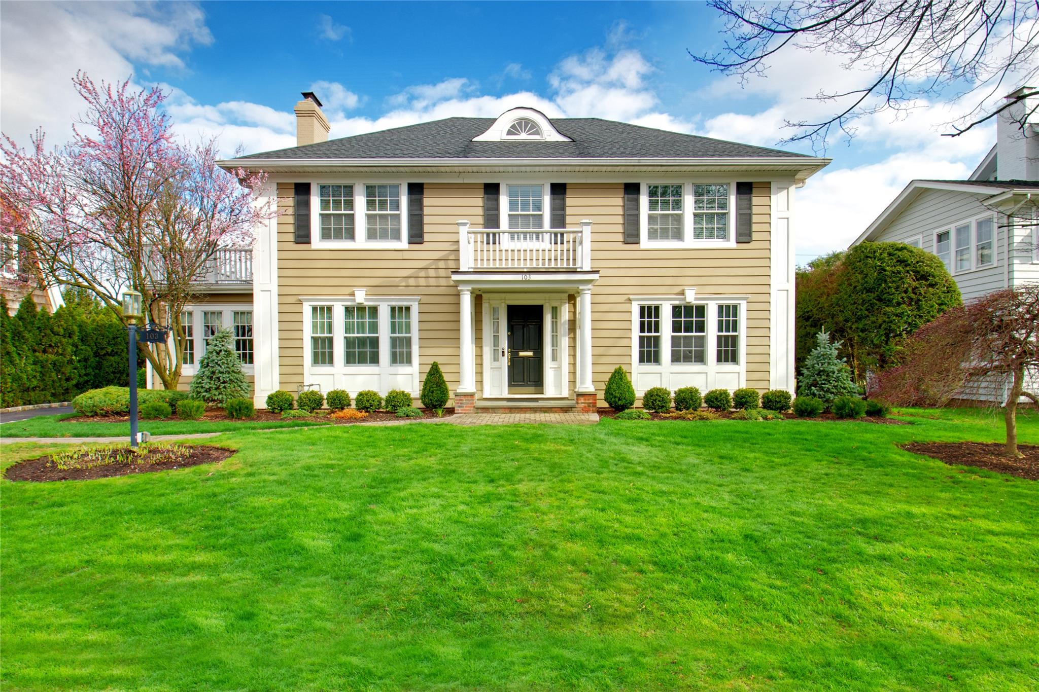 103 3rd Street, Garden City, New York image 1