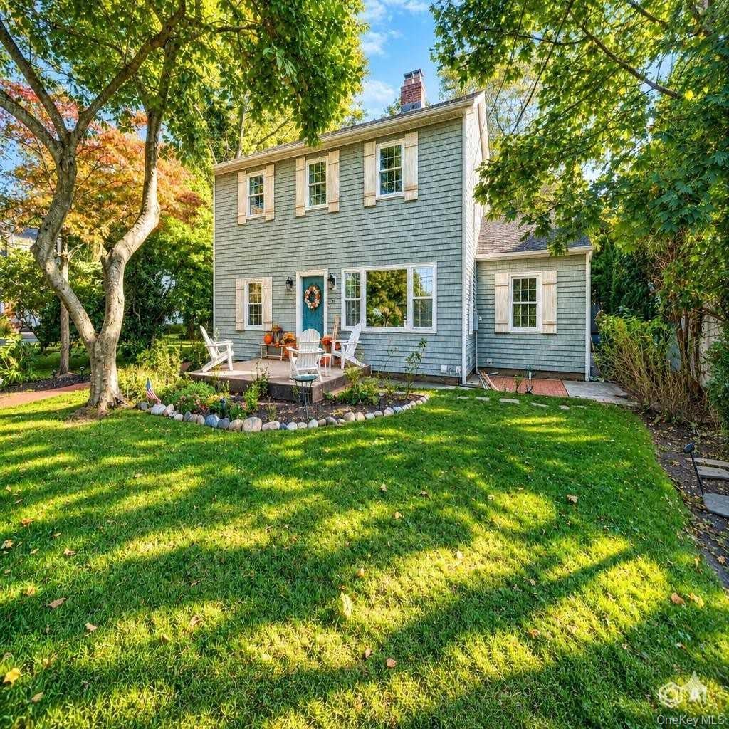 Photo of 14 Waterview Drive, Sound Beach, NY 11789 (MLS # 1058384)