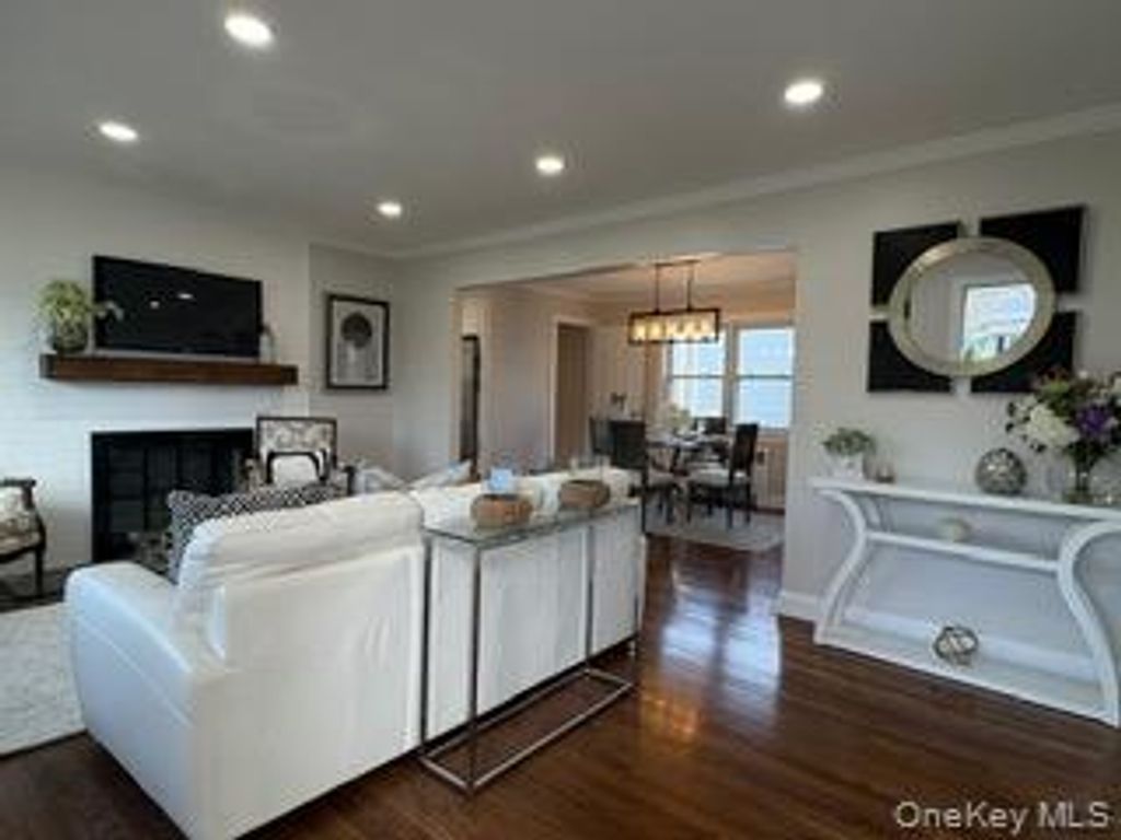 Photo of 12 Fairlee Drive, East Northport, NY 11731 (MLS # 980318)