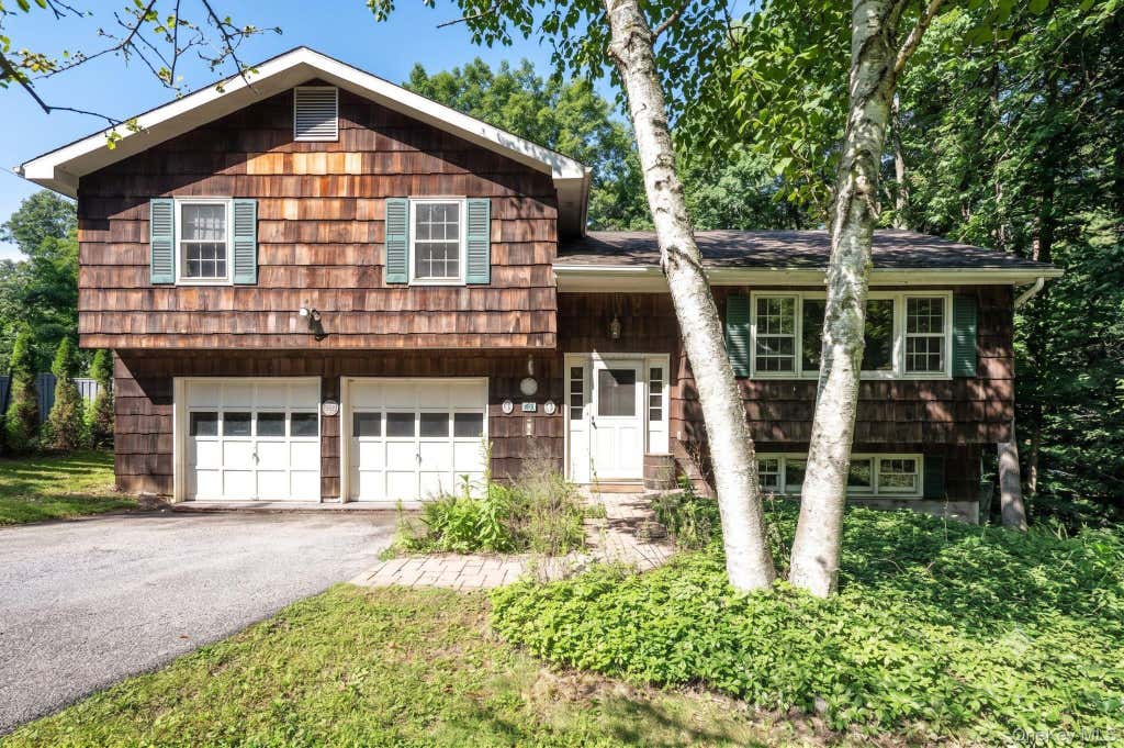 Photo of 45 Laurelton Road, Mount Kisco, NY 10549 (MLS # 873409)