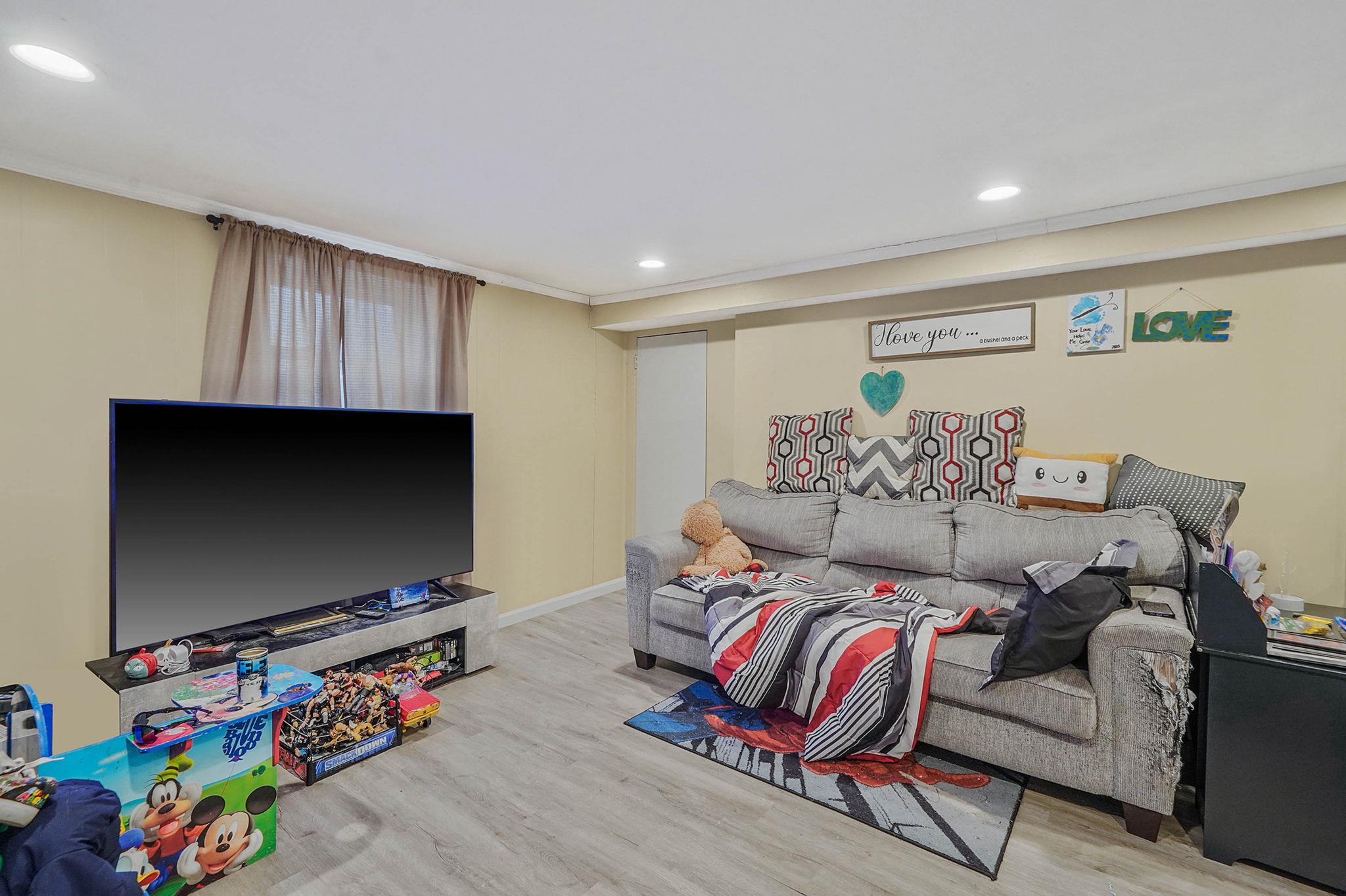 2816 Ocean Avenue, Ronkonkoma, New York image 20