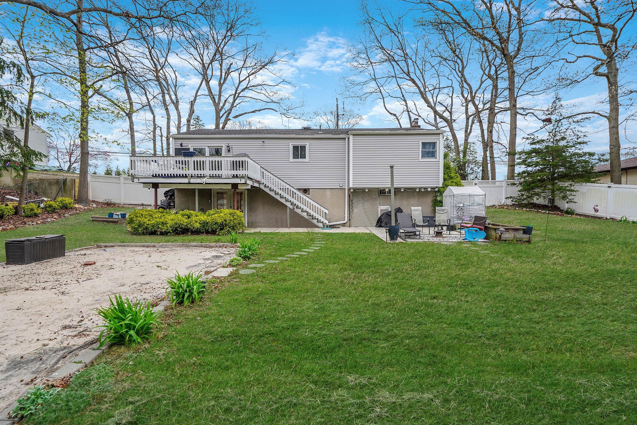 2816 Ocean Avenue, Ronkonkoma, New York image 26