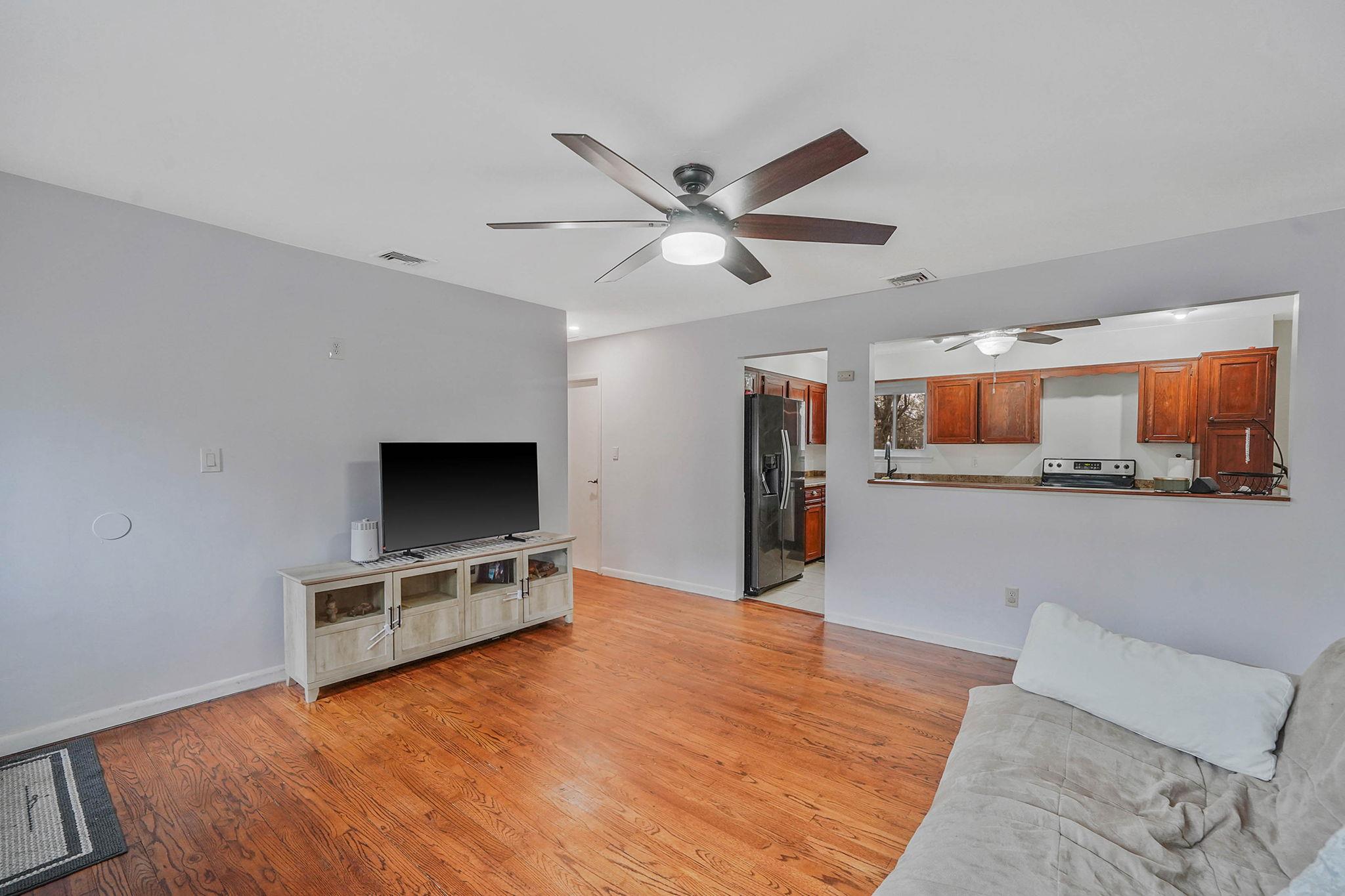 2816 Ocean Avenue, Ronkonkoma, New York image 6