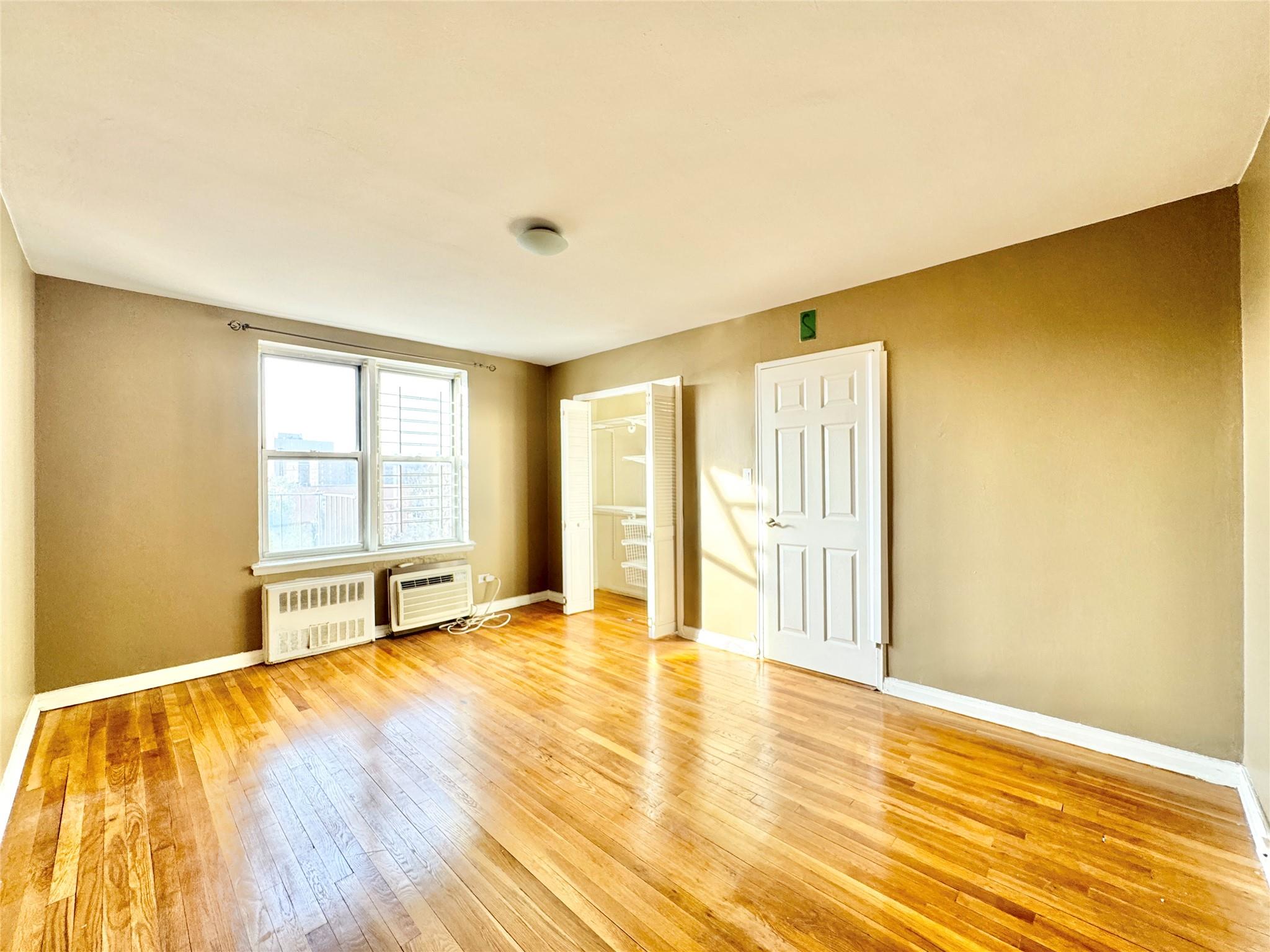 83-37 Saint James Avenue #5L, Elmhurst, New York image 8