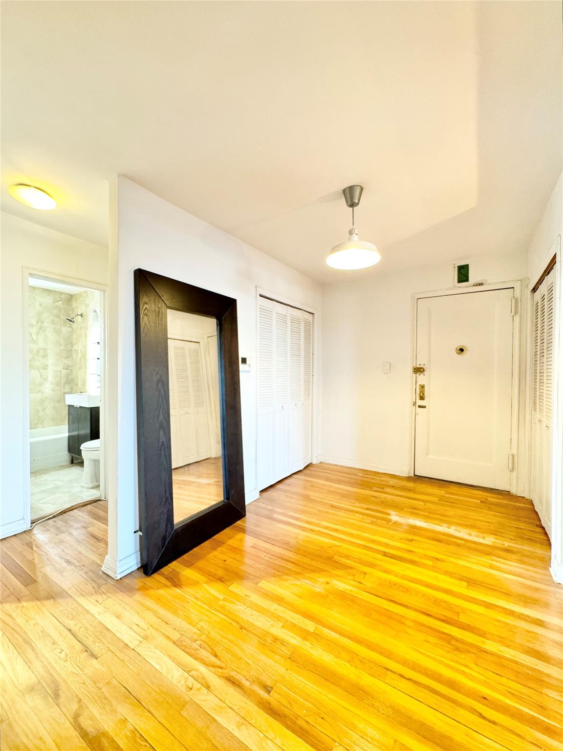 83-37 Saint James Avenue #5L, Elmhurst, New York image 6