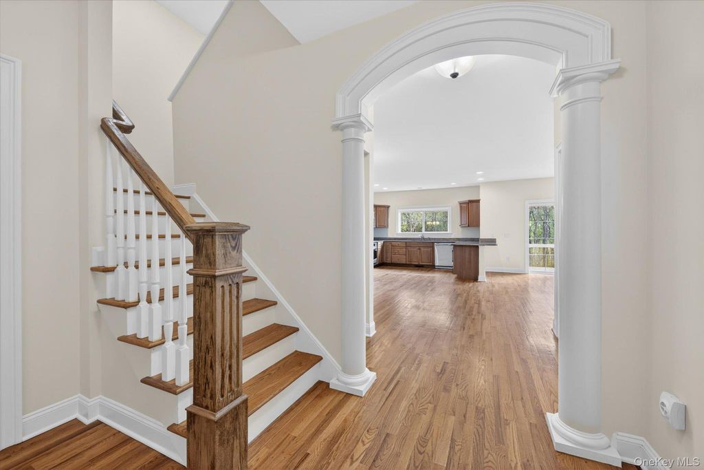 Photo of 4 Pond Ridge Road, Milton, NY 12547 (MLS # 977253)