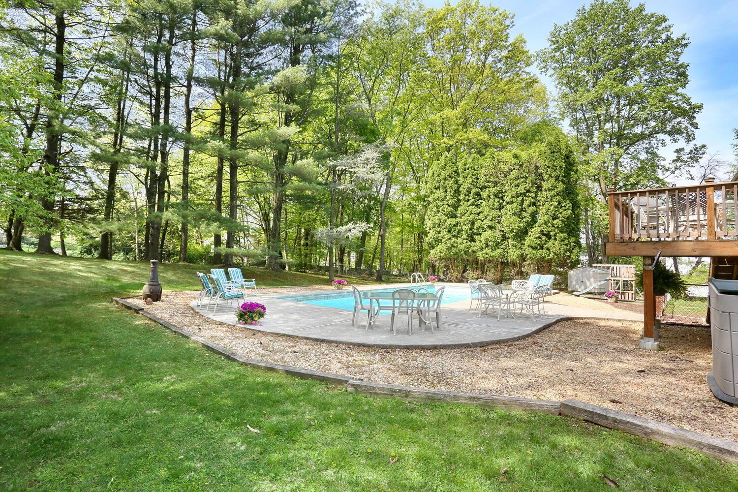 6 Crescent Court, New City, New York image 35