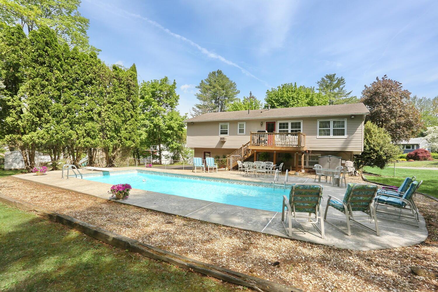 6 Crescent Court, New City, New York image 32