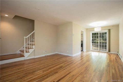Homes For Rent - 8 Elkan Road<br/> Larchmont, NY 10538