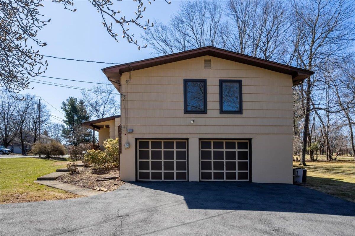 13 N Barrie Drive, Spring Valley, New York image 36