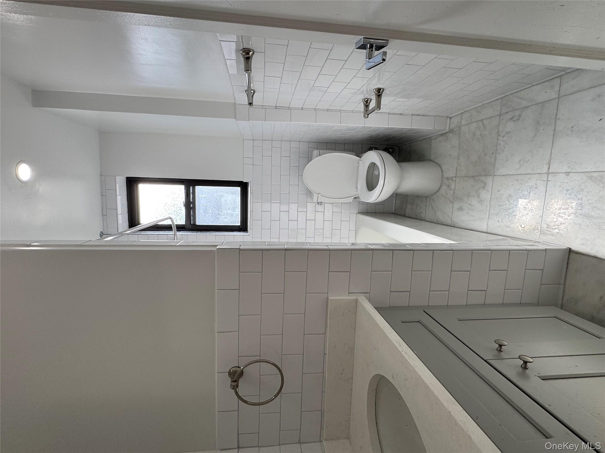 762 Brady Avenue 221